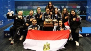 وزير الرياضة يهنئ أبطال وبطلات الاسكوش بتحقيق لقب بطولة العالم لسيدات تحت ٢٣ سنة في باكستان