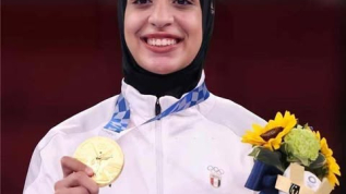 وزير الشباب والرياضة بتواصل هاتفيا مع فريال اشرف للاطمئنان على حالتها الصحية