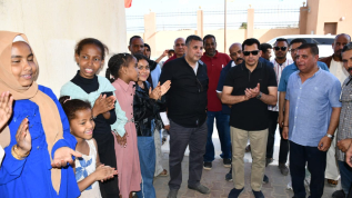 وزير الشباب والرياضة يفتتح أعمال تطوير الملعب الخماسي بمركز شباب شلاتين ويتفقد الأنشطة والفعاليات داخل المركز