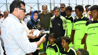 وزير الشباب والرياضة يفتتح الملعب الخماسي بمركز شباب أبو رماد ويوجه برفع كفاءة المبني الإداري