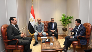 وزير الشباب والرياضة يلتقي رئيس اتحاد الملاكمة واللاعب عبد الرحمن عرابي لدراسة دعم الأبطال