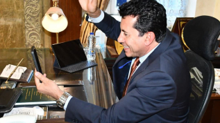 وزير الرياضة يهنيء لاعبي المنتخب القومي للجمباز بعد حصولهم علي خمس ميداليات متنوعة
