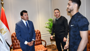 وزير الشباب يلتقي بطل المصارعة مصطفى حسين ويوجه بتقديم الدعم الكامل لتأهيله للأولمبياد