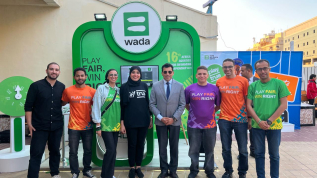 وزير الرياضة يزور جناح المنظمة المصرية لمكافحة المنشطات خلال بطولة إفريقيا للسباحة للناشئين