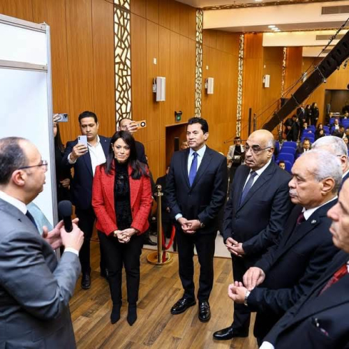 El Ministro de Juventud y Deportes asiste al lanzamiento del proyecto de votación electrónica, el programa de quejas y la medición del rendimiento en la Fiscalía Administrativa.