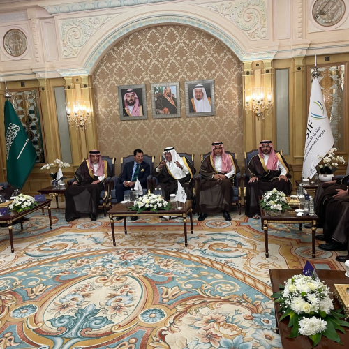 وزير الشباب يصل الرياض للمشاركة في منتدى الاستثمار الرياضي SIF*