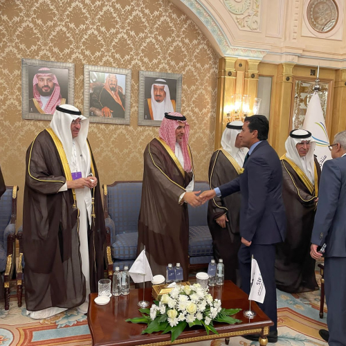 وزير الشباب يصل الرياض للمشاركة في منتدى الاستثمار الرياضي SIF*