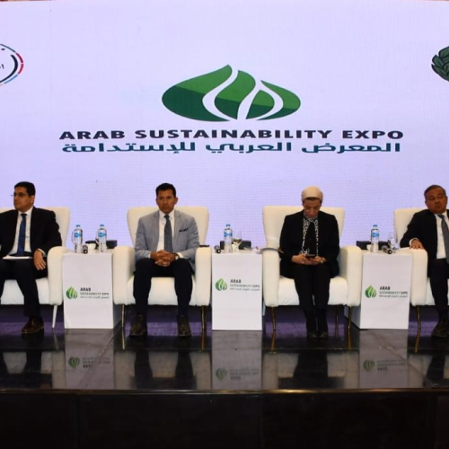 وزيرا الشباب والرياضة والبيئة يفتتحا المعرض العربي للاستدامة