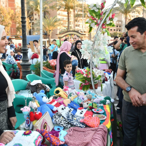 وزير الشباب والرياضة ومحافظ الدقهلية يفتتحان الممشي الجديد والتراس الاجتماعي علي النيل بنادي الحوار