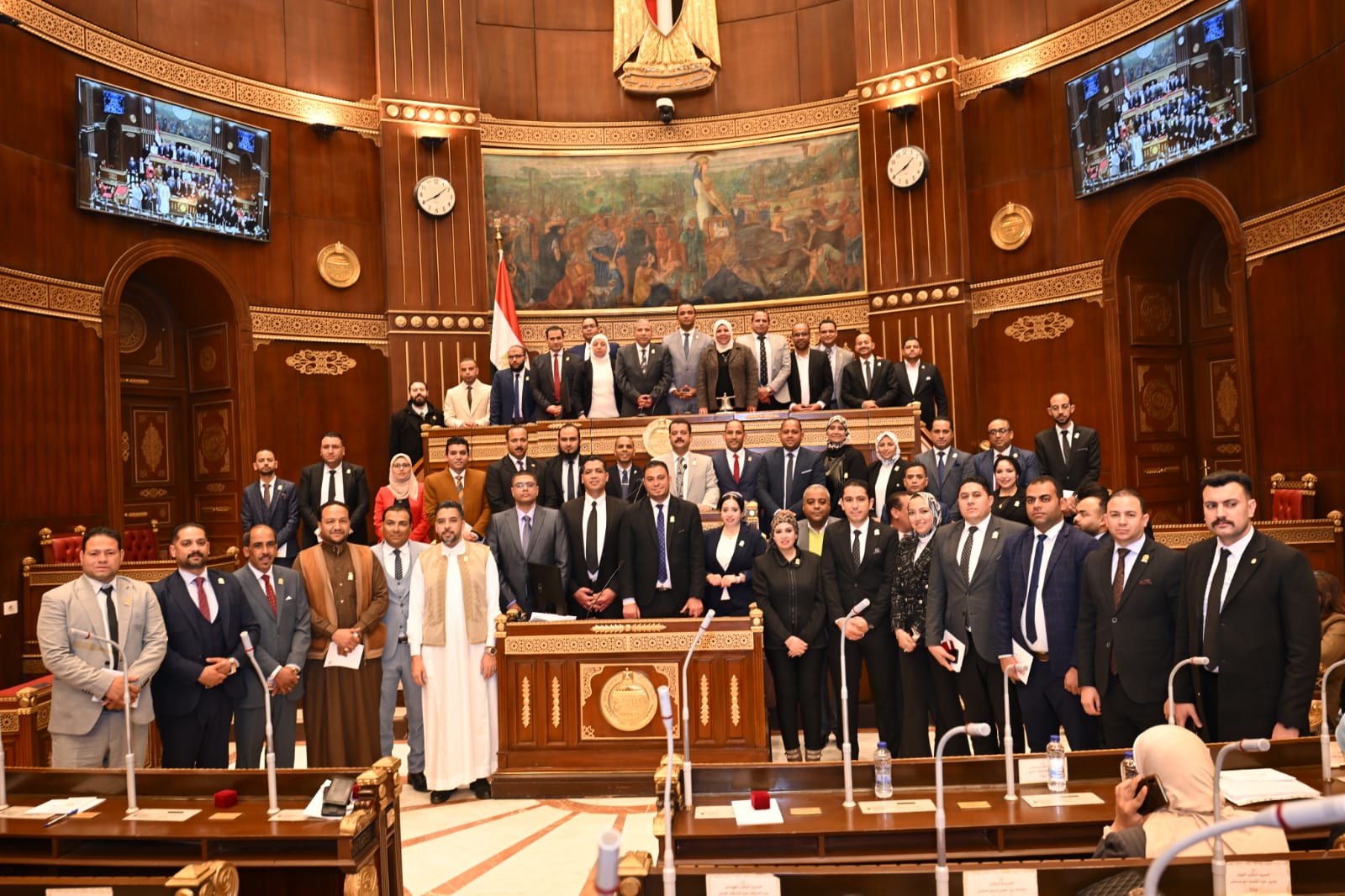 الشباب والرياضة تنظم جلسة معايشة بمقر مجلس الشيوخ لأعضاء نموذج محاكاة مجلس الشيوخ