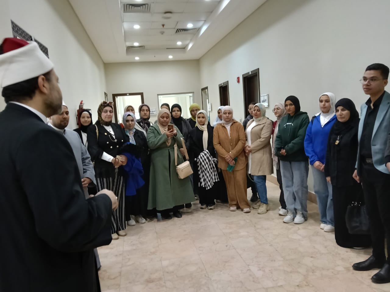 الشباب والرياضة تواصل زيارات مبادرة "نور فكرك .. ابن وعيك" إلي مركز الأزهر العالمي للفتوى الإلكترونية