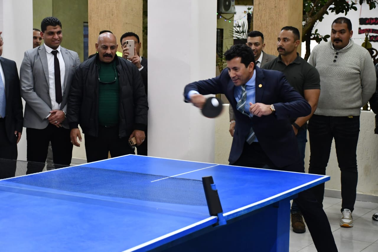 وزير الشباب ومحافظ بورسعيد يتفقدان مركز العزيمة للتأهيل ومكافحة الادمان ببورفؤاد