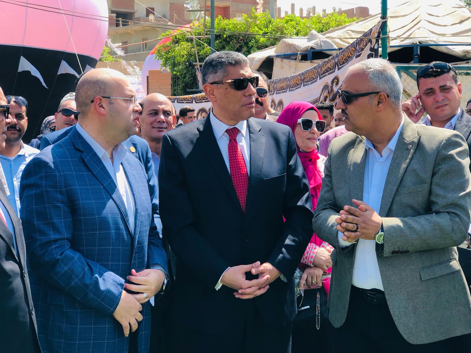 بالصور .. محافظ الجيزة يشهد احتفالية مديرية الشباب والرياضة بيوم اليتيم بمركز شباب الصف