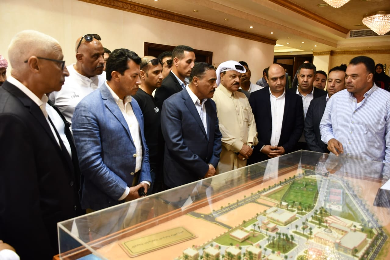 وزير الرياضة ومحافظي شمال سيناء ومطروح يوزعون جوائز المهرجان الرياضي الاول من اجل التنمية