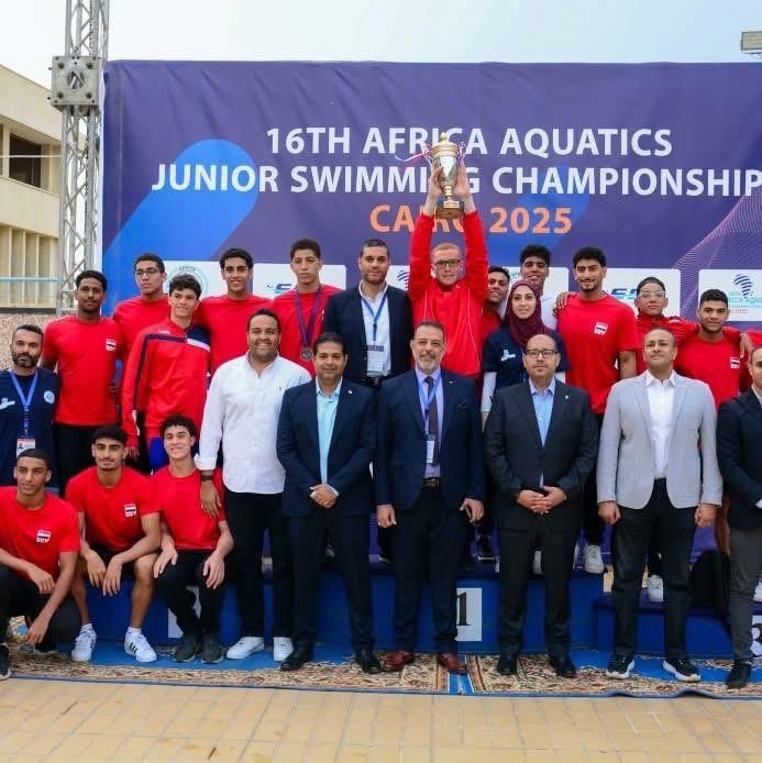 وزير الشباب يهنئ اتحاد السباحة بعد التتويج بكأس بطولة أفريقيا للناشئين وتفوقهم على 32 دولة