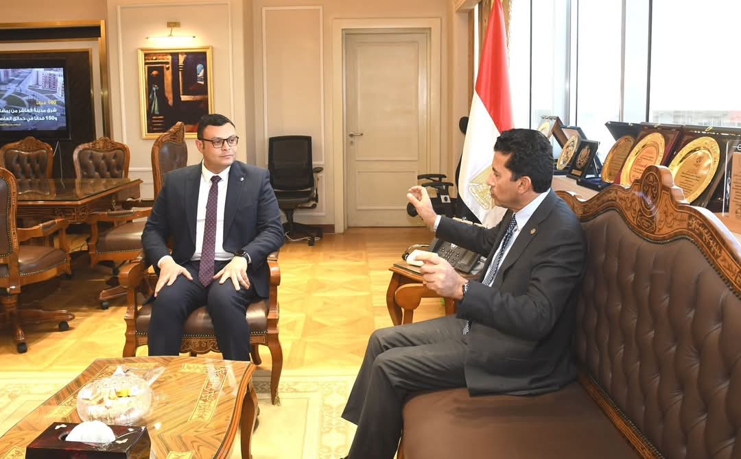 وزير الإسكان يستقبل وزير الشباب والرياضة لبحث أوجه التعاون المشترك بشأن نادي “النادي” بالعاصمة الإدارية