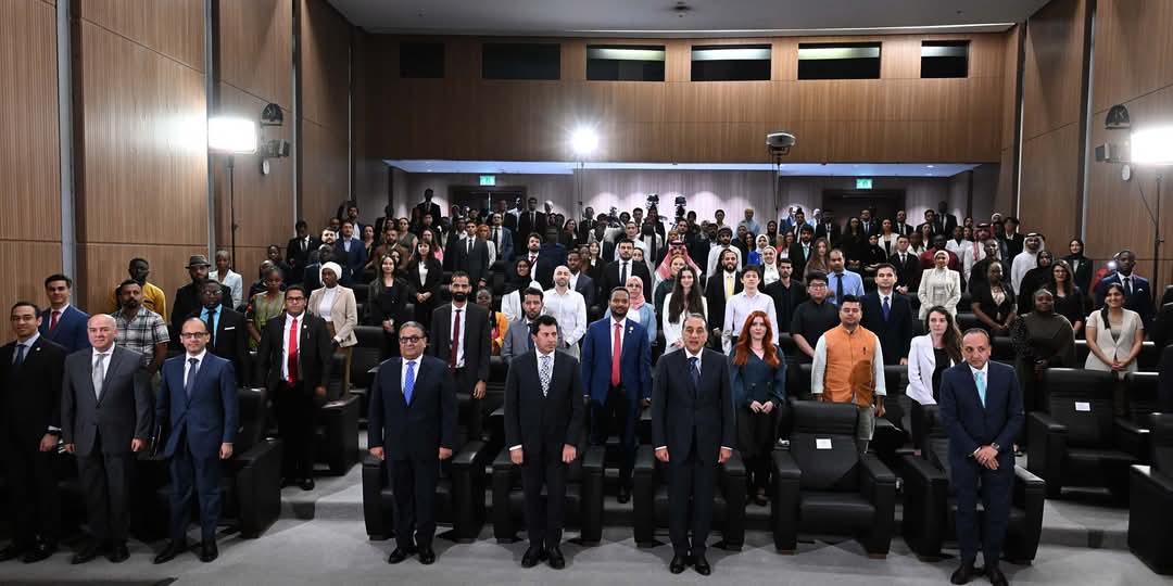 رئيس الوزراء يستقبل 150 شابًا وفتاة من القيادات الشبابية من 80 دولة  ضمن فعاليات "منحة ناصر للقيادة الدولية"