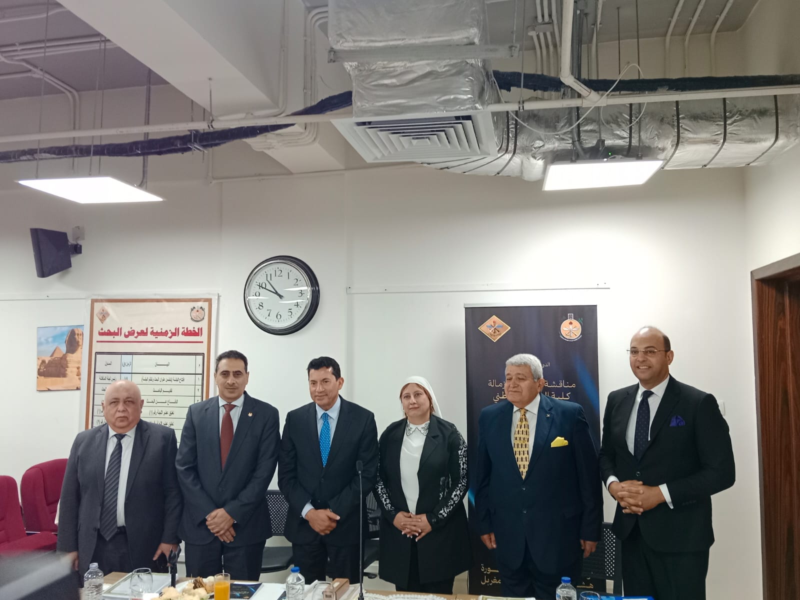 برئاسة وزير الشباب..مناقشة رسالة تحت عنوان "حوكمة منح المنظمات الأجنبية " للحصول على زمالة كلية الدفاع الوطني