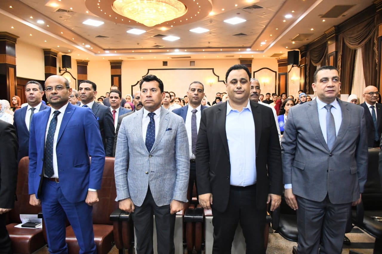 وزير الشباب والرياضة ورئيس البورصة يشهدان انطلاقة جديدة لدمج الشباب في المنظومة الاقتصادية
