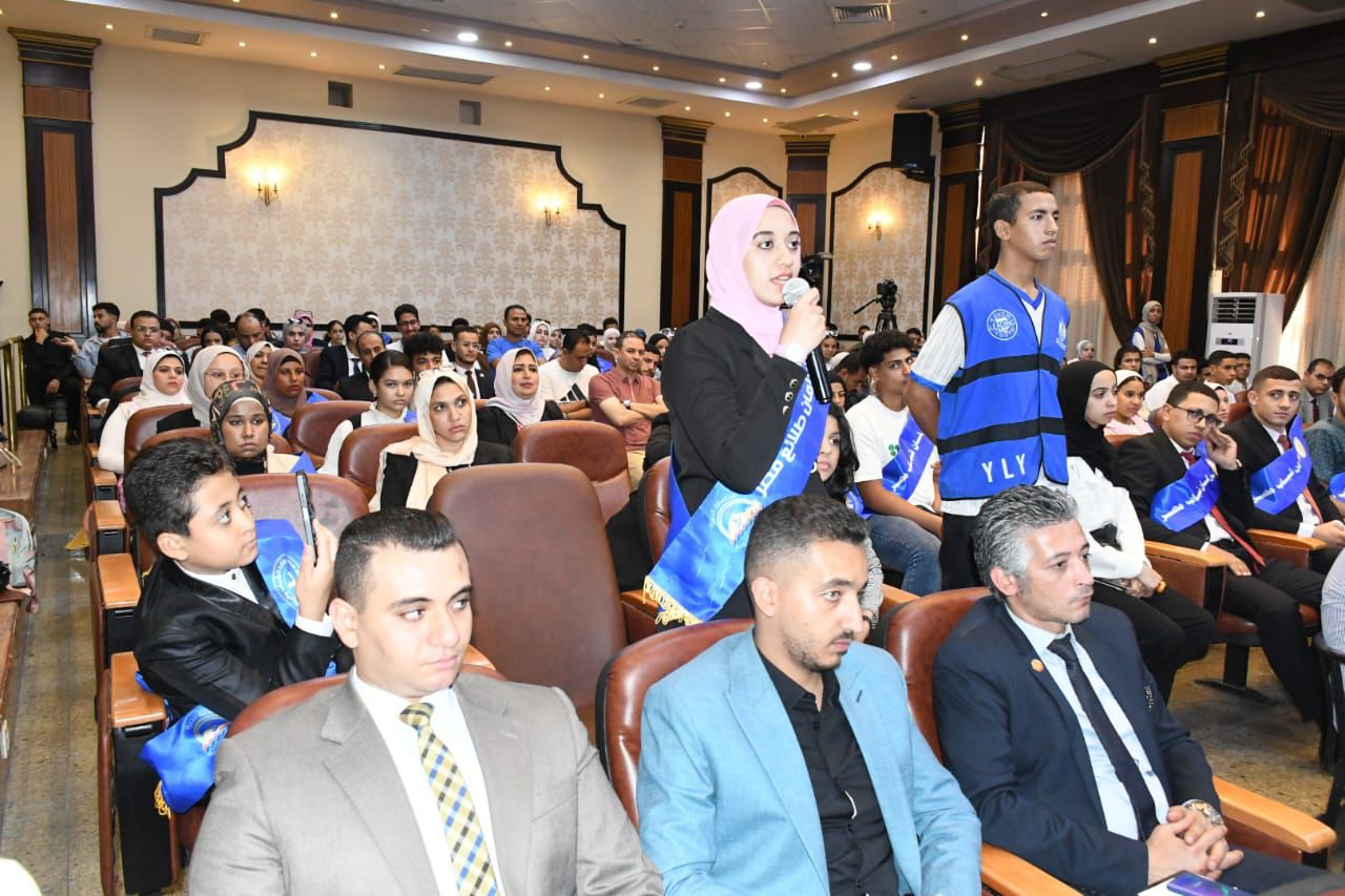 وزير الشباب والرياضة ومساعد وزير الخارجية يشهدا لقاء حواري مع الشباب تحت شعار “مع الشباب حقائق وأرقام” مصر ودول الجوار