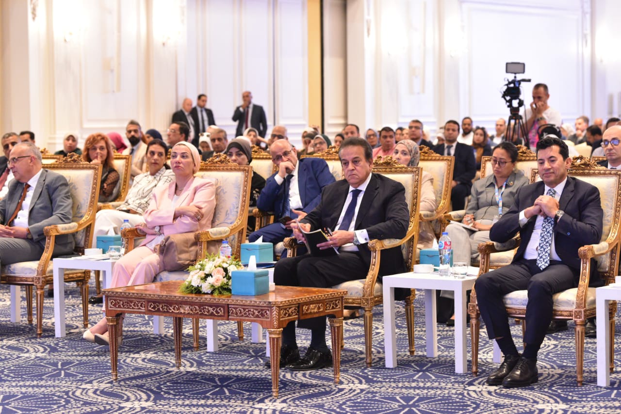 وزير الشباب والرياضة يشهد إطلاق الخطة التنفيذية الوطنية لنظم الغذاء والتغذية وخارطة الطريق لخفض الأنيميا